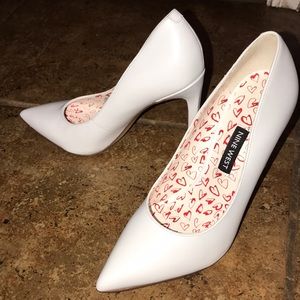Tatiana Pointy Toe Pumps